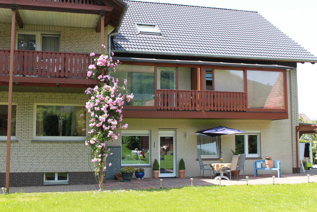 Hotel Ferienquartier Waldblick Lügde Exterior foto