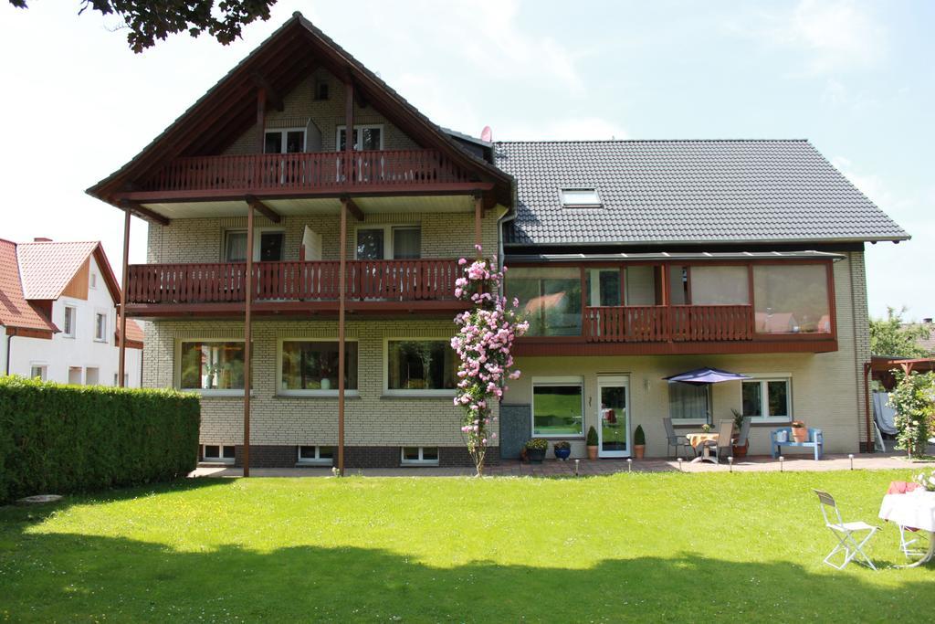 Hotel Ferienquartier Waldblick Lügde Exterior foto